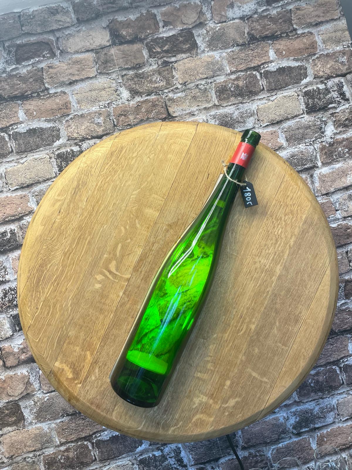 Fassdeckellampe mit grüner Magnumflasche